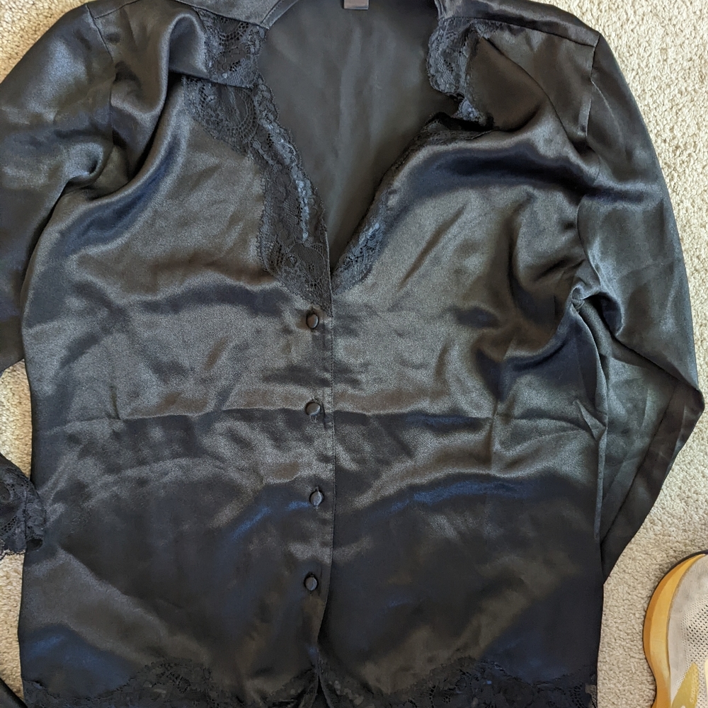 NWOT Fredericks of Hollywood pajamas - Picture 2 of 5